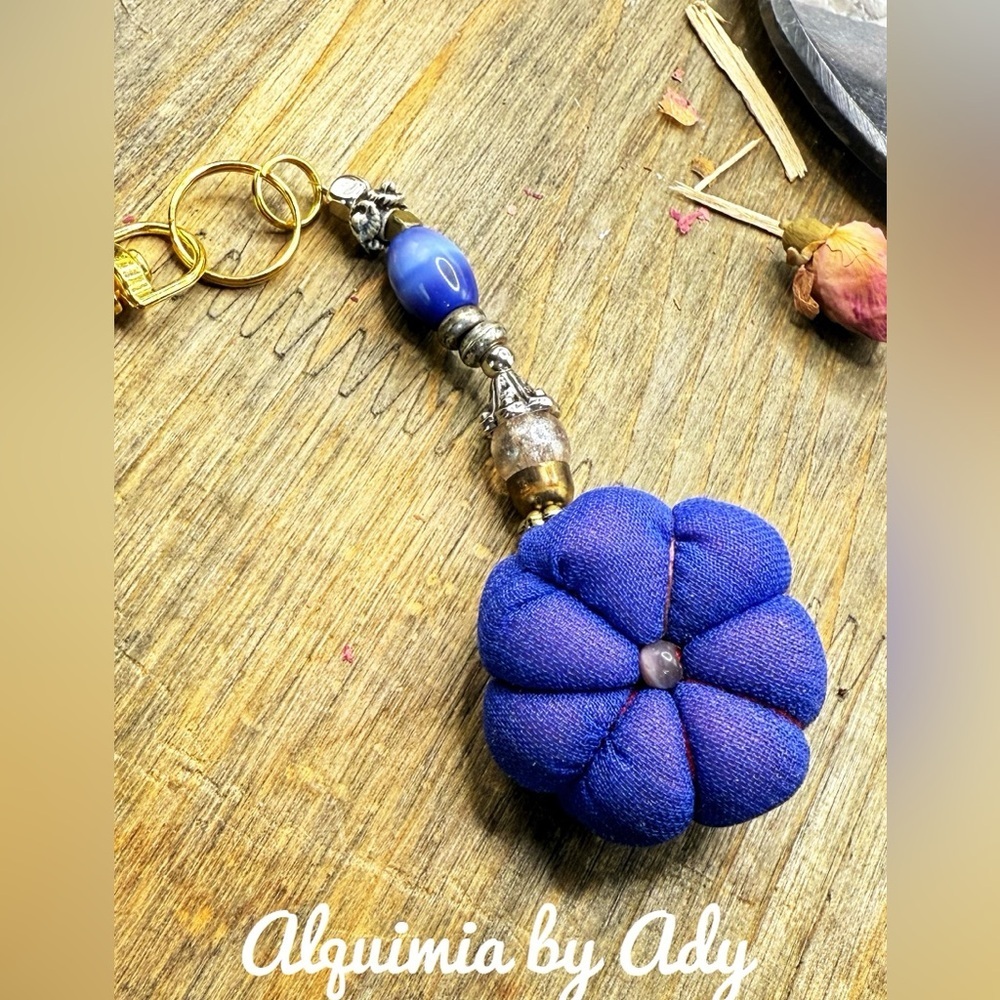 Blue Fabric Flower Keychain big cats eye